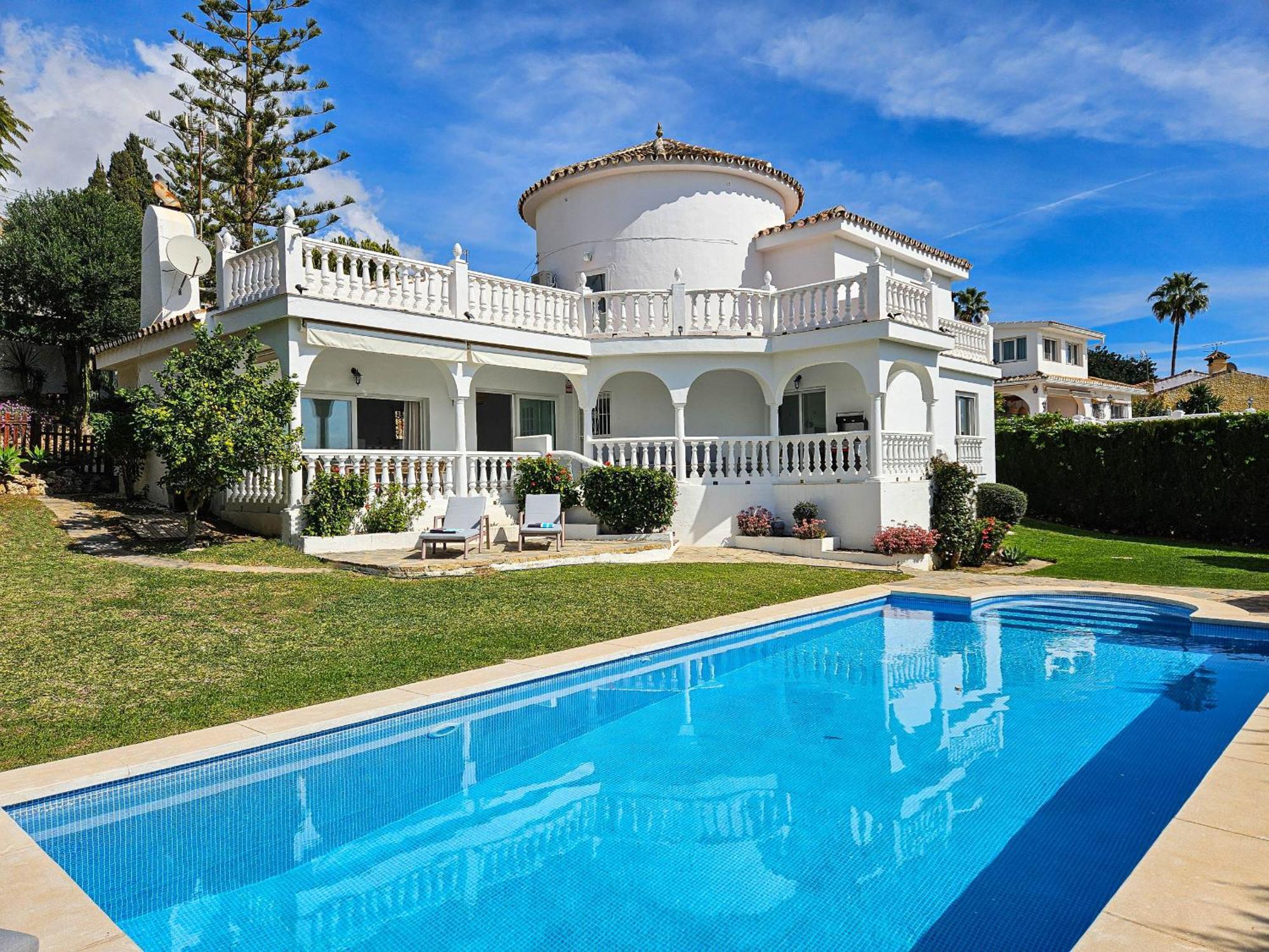 Villa Las Mariposas In La Sierrezuela, Mijas Costa מיחאס קוסטה מראה חיצוני תמונה